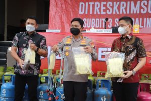 c3fb5536-3f3e-419d-abd1-ddc0f7c94376
