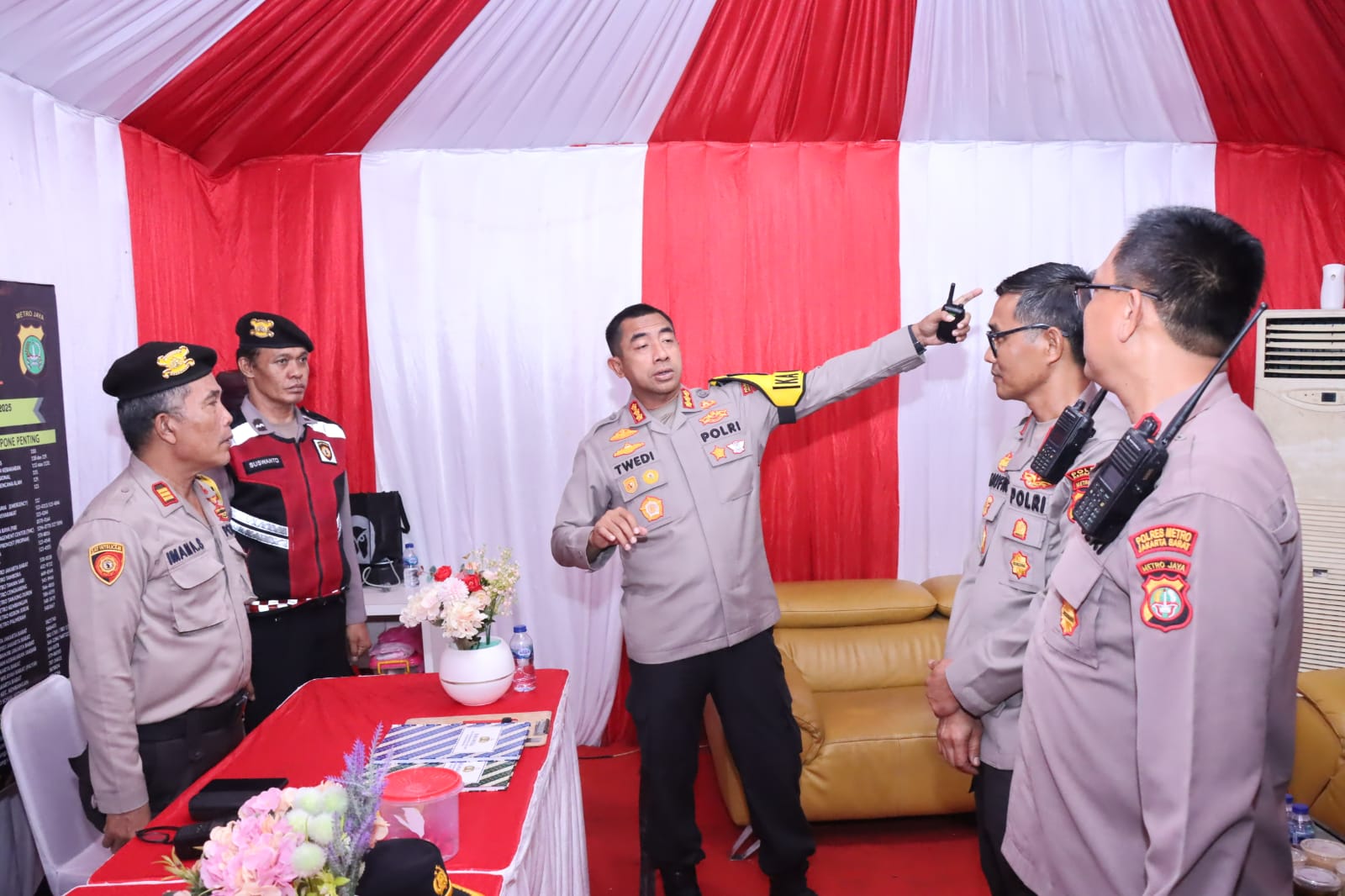 beb3b688-b147-4f9d-a73e-1cbf50a3c8f6